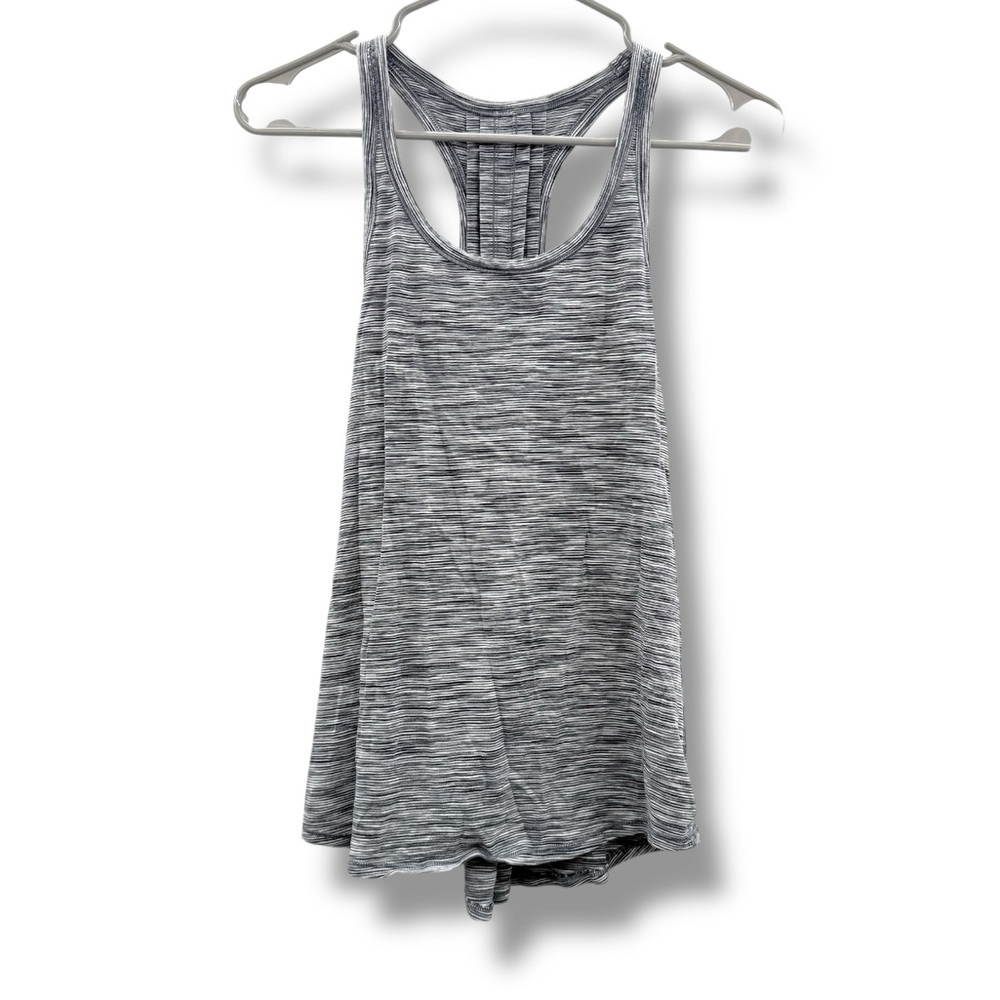 Lululemon Gray Racerback Tank‎ Top Size 8 Lightweight Stretch Activewear